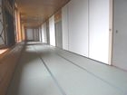 走廊上也鋪著榻榻米，隆冬時節(jié)也能赤腳行走。
